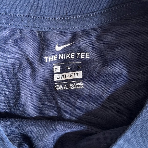 Youth Size XL Nike Lot of 3 (Hoodie, Long Sleeve and Short Sleeve) Tops - Picture 12 of 12